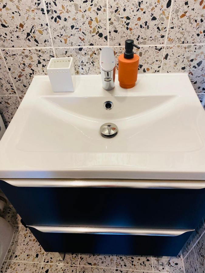 L' Oursin Apartment Sete Ngoại thất bức ảnh